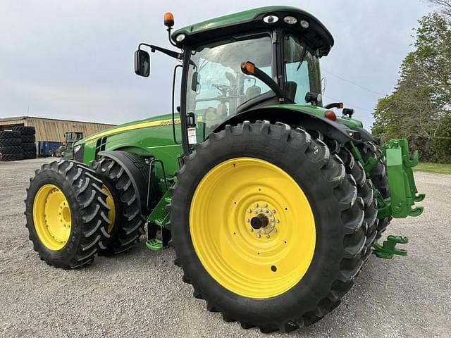 Image of John Deere 8335R equipment image 4