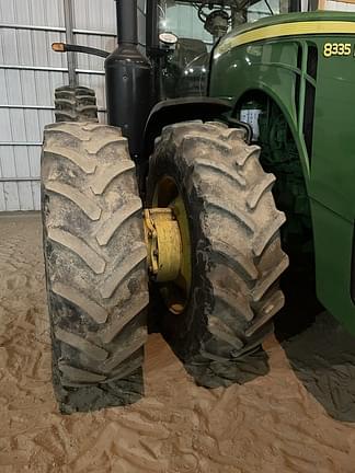 Image of John Deere 8335R equipment image 4