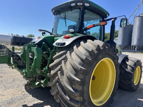 Image of John Deere 8335R equipment image 3