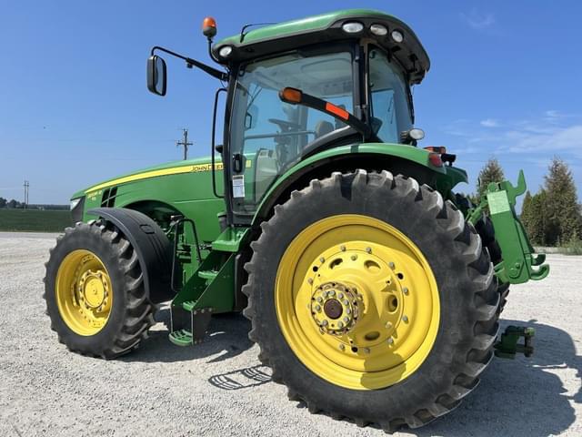 Image of John Deere 8335R equipment image 4