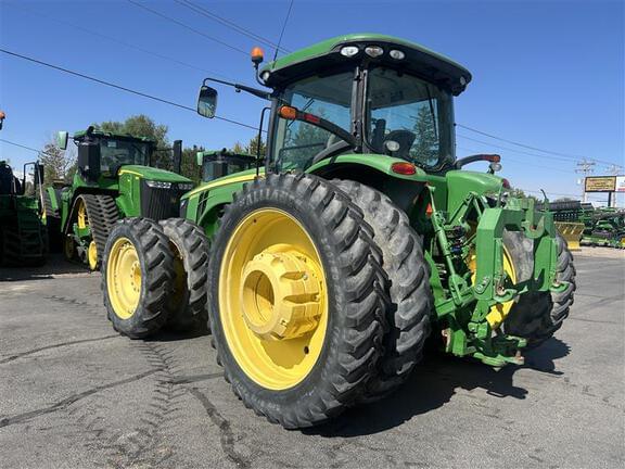 Image of John Deere 8335R equipment image 2