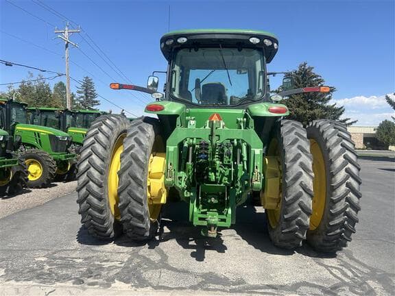 Image of John Deere 8335R equipment image 4