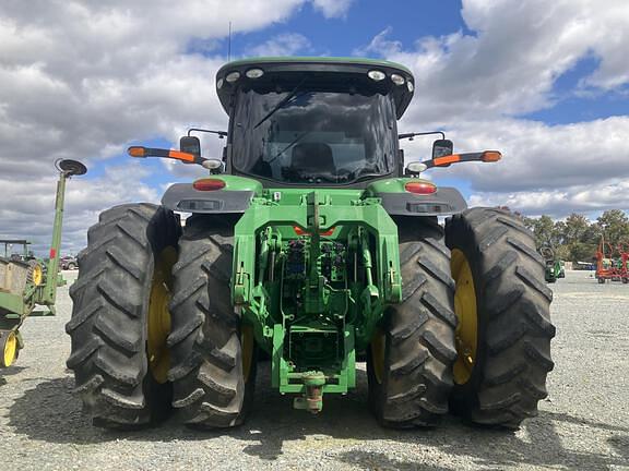 Image of John Deere 8335R equipment image 4