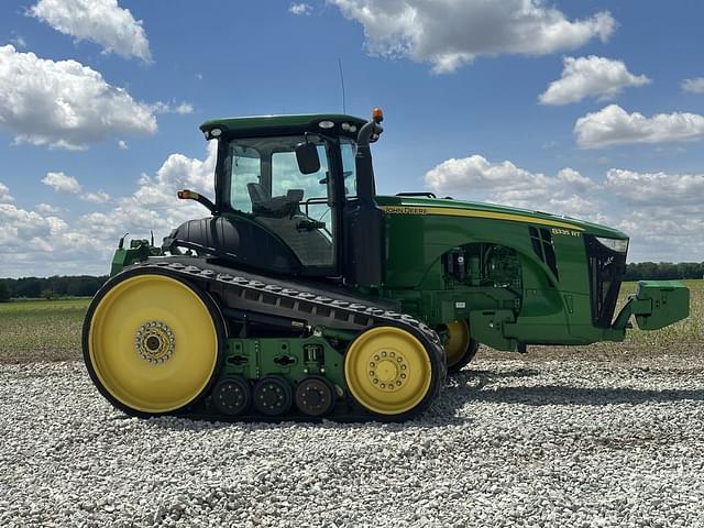 Image of John Deere 8335RT equipment image 4
