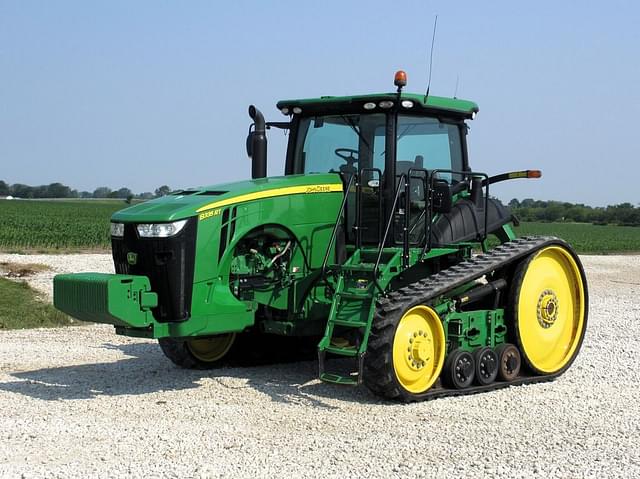 Image of John Deere 8335RT equipment image 2