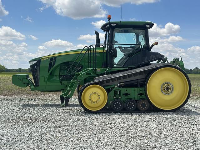 Image of John Deere 8335RT equipment image 2