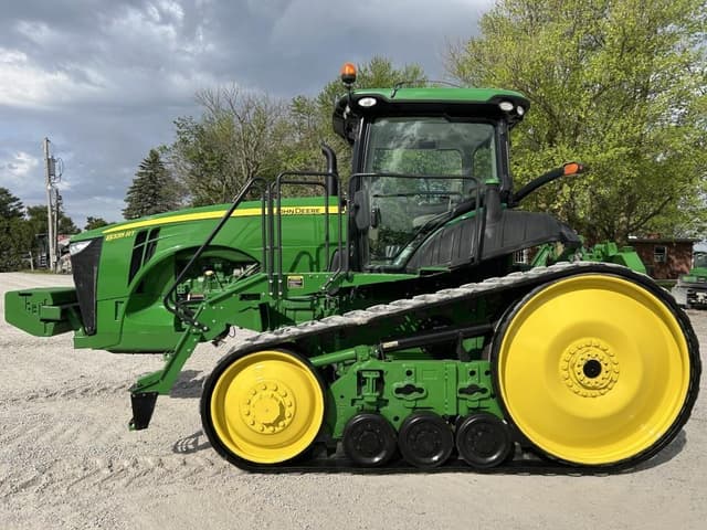 Image of John Deere 8335RT equipment image 2