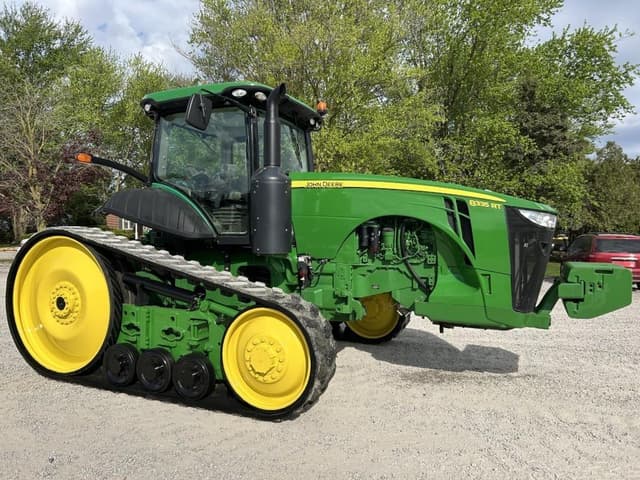 Image of John Deere 8335RT equipment image 1