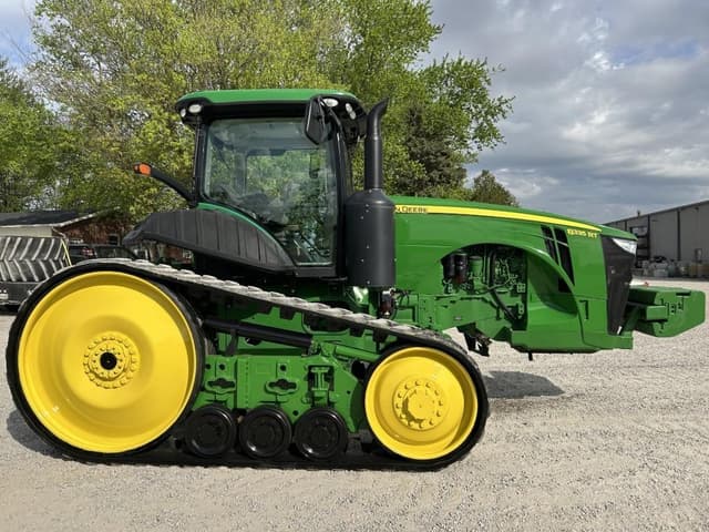 Image of John Deere 8335RT equipment image 3