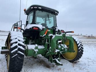 Image of John Deere 8335RT equipment image 3