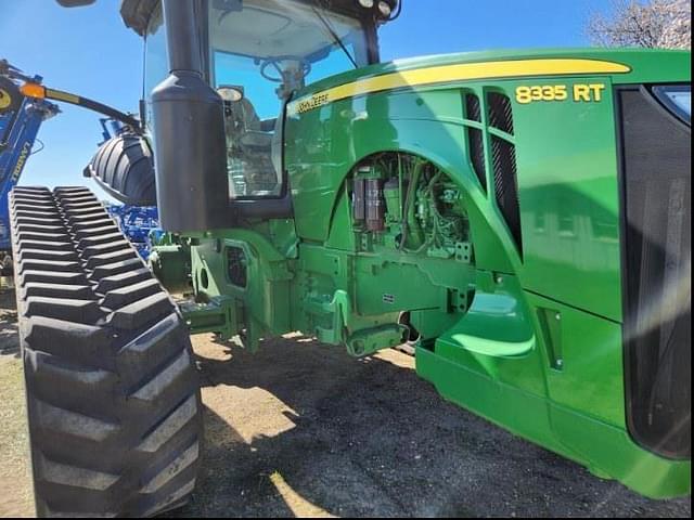 Image of John Deere 8335RT equipment image 1