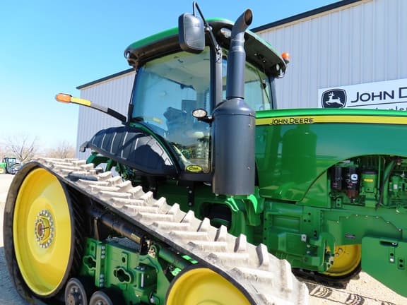 Image of John Deere 8335RT equipment image 4