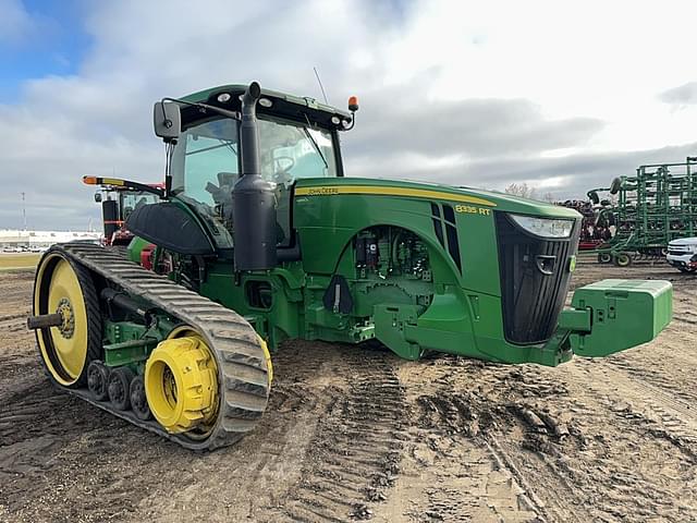 Image of John Deere 8335RT equipment image 1