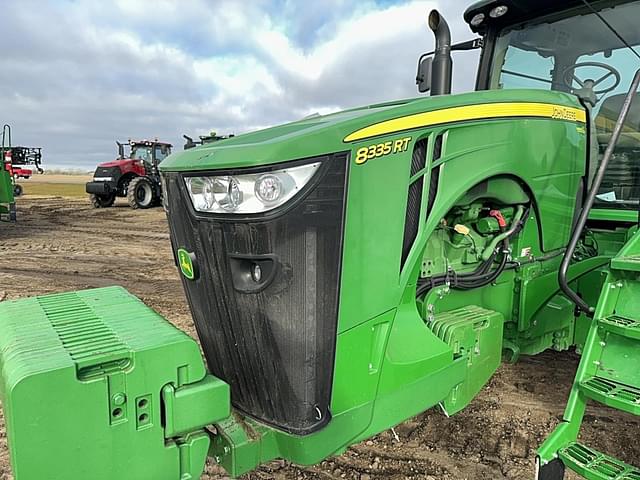 Image of John Deere 8335RT equipment image 4