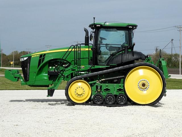 Image of John Deere 8335RT equipment image 1