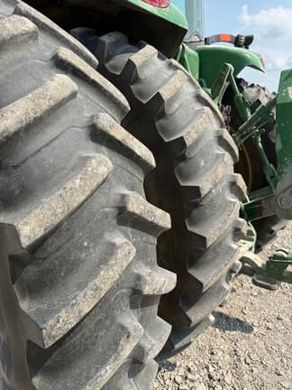 Image of John Deere 8360R equipment image 4