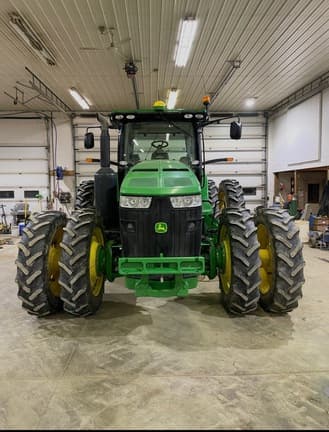 Image of John Deere 8360R equipment image 1