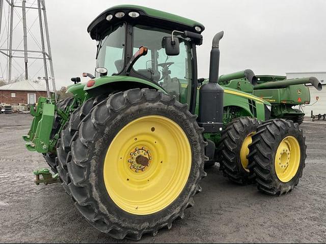 Image of John Deere 8360R equipment image 4