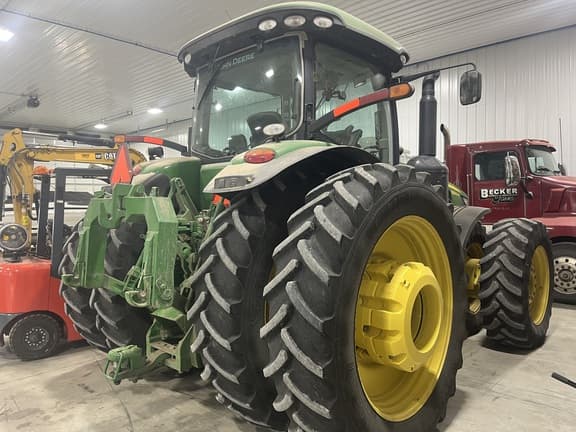 Image of John Deere 8360R equipment image 2