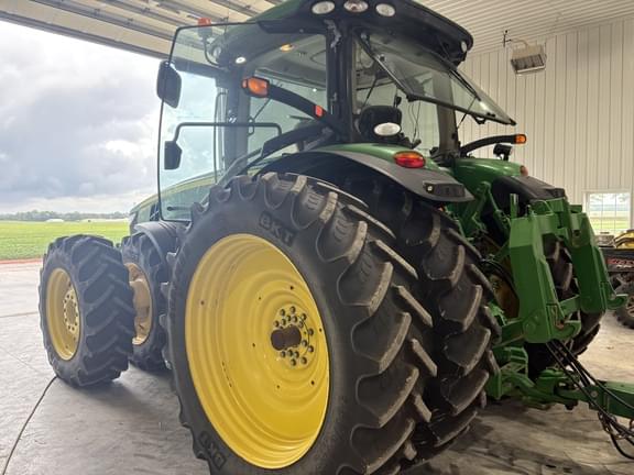 Image of John Deere 8360R equipment image 3