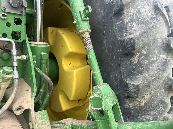 Image of John Deere 8360R equipment image 4