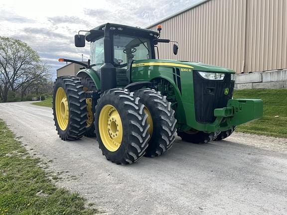 Image of John Deere 8360R equipment image 1