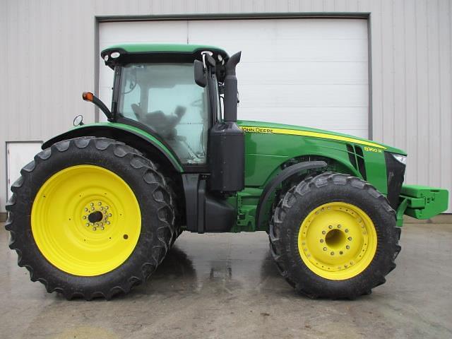 Image of John Deere 8360R equipment image 3