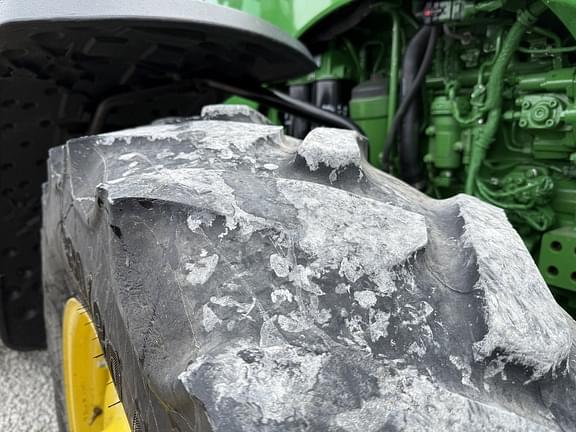 Image of John Deere 8360R equipment image 2