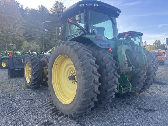Image of John Deere 8360R equipment image 4