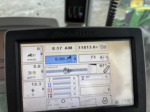 Image of John Deere 8360R equipment image 2