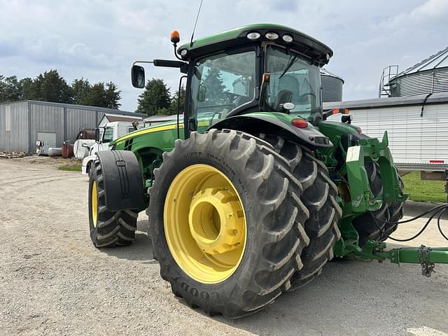 Image of John Deere 8360R equipment image 4