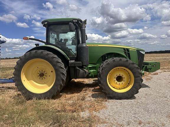 Image of John Deere 8360R equipment image 3