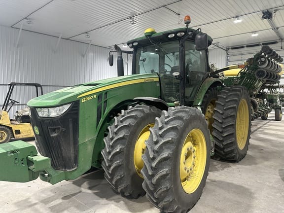 2013 John Deere 8360R Equipment Image0