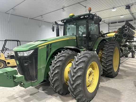Image of John Deere 8360R Primary image