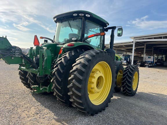 Image of John Deere 8360R equipment image 2