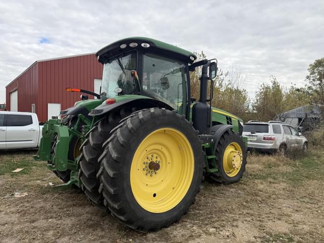 Image of John Deere 8360R equipment image 2