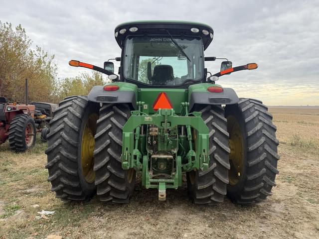 Image of John Deere 8360R equipment image 3