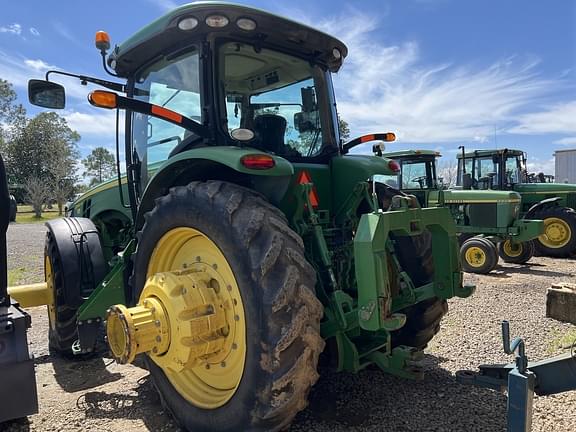 Image of John Deere 8360R equipment image 4