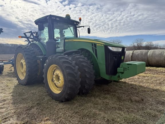 Image of John Deere 8360R equipment image 1