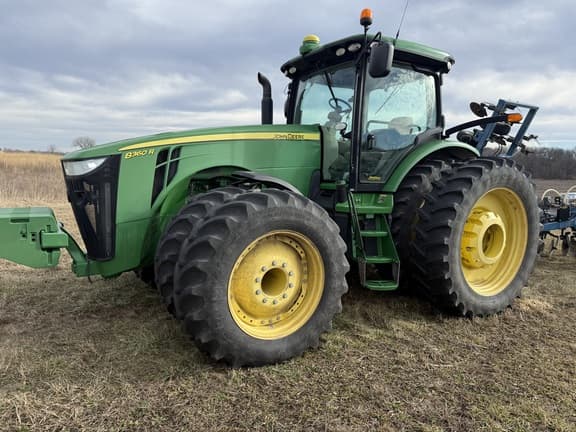 Image of John Deere 8360R equipment image 3
