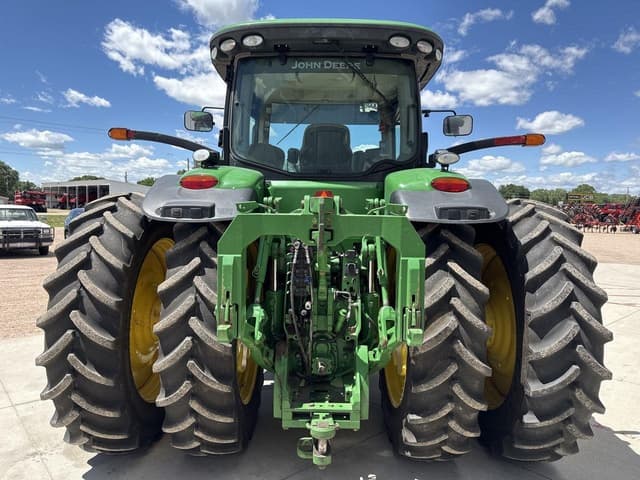 Image of John Deere 8360R equipment image 4