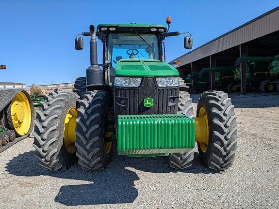 Image of John Deere 8360R equipment image 4
