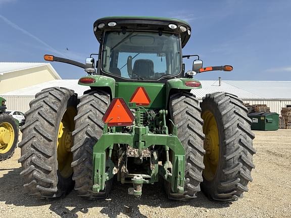 Image of John Deere 8360R equipment image 4
