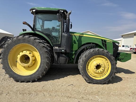 Image of John Deere 8360R equipment image 3