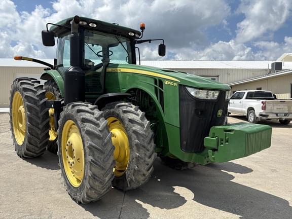Image of John Deere 8360R equipment image 2