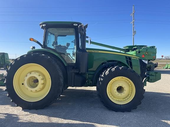 Image of John Deere 8360R equipment image 3