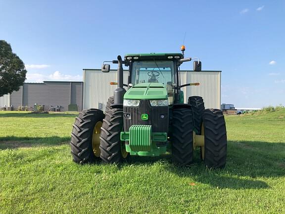 Image of John Deere 8360R equipment image 2