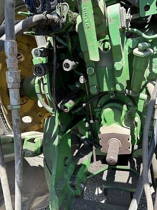 Image of John Deere 8360R equipment image 2