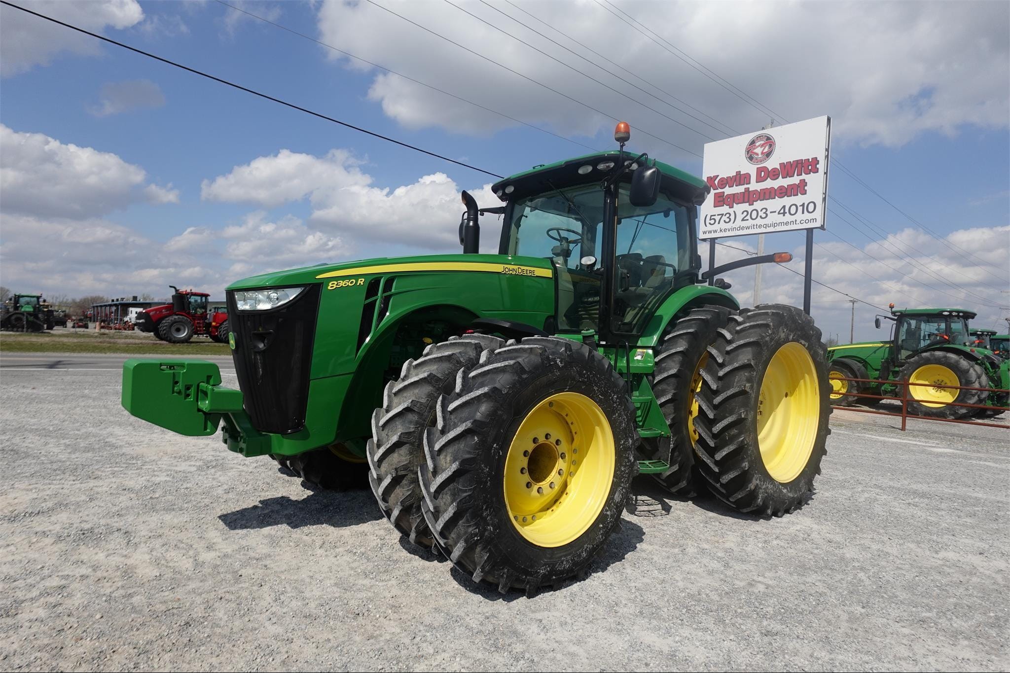 2013 John Deere 8360R Equipment Image0
