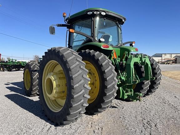 Image of John Deere 8360R equipment image 2